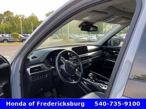 Used 2022 Kia Telluride EX w/ EX Premium Package AWD/4WD image 38
