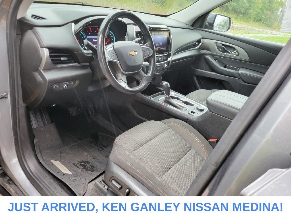 Used 2020 Chevrolet Traverse LT w/ LPO, Floor Liner Package AWD/4WD image 9