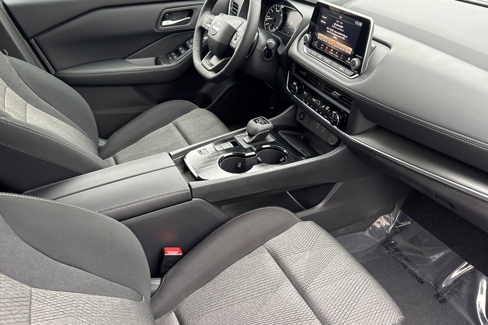 Used 2026 Nissan Rogue SV FWD image 19
