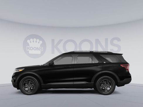 Used 2023 Ford Explorer XLT w/ Equipment Group 202A AWD/4WD image 2