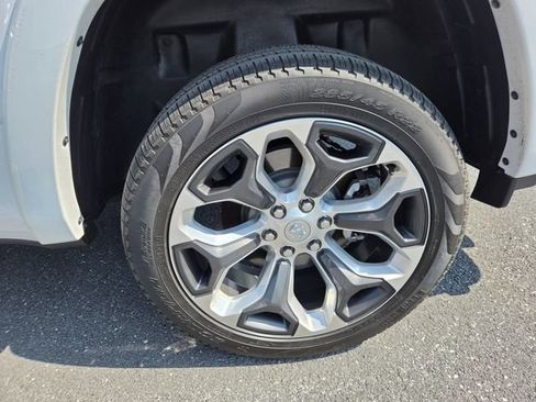 Used 2023 RAM 1500 Limited AWD/4WD image 30