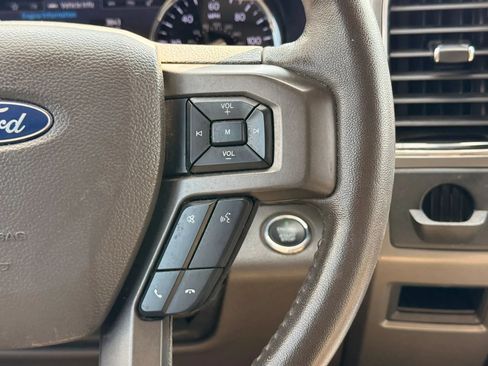 Used 2020 Ford Expedition XLT w/ Equipment Group 202A RWD image 18