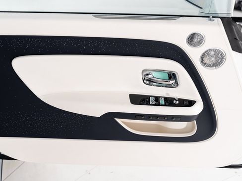 Used 2025 Rolls-Royce Spectre w/ Spectre Launch Package image 11