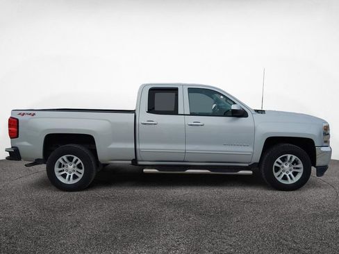 Used 2018 Chevrolet Silverado 1500 LT w/ All Star Edition image 8