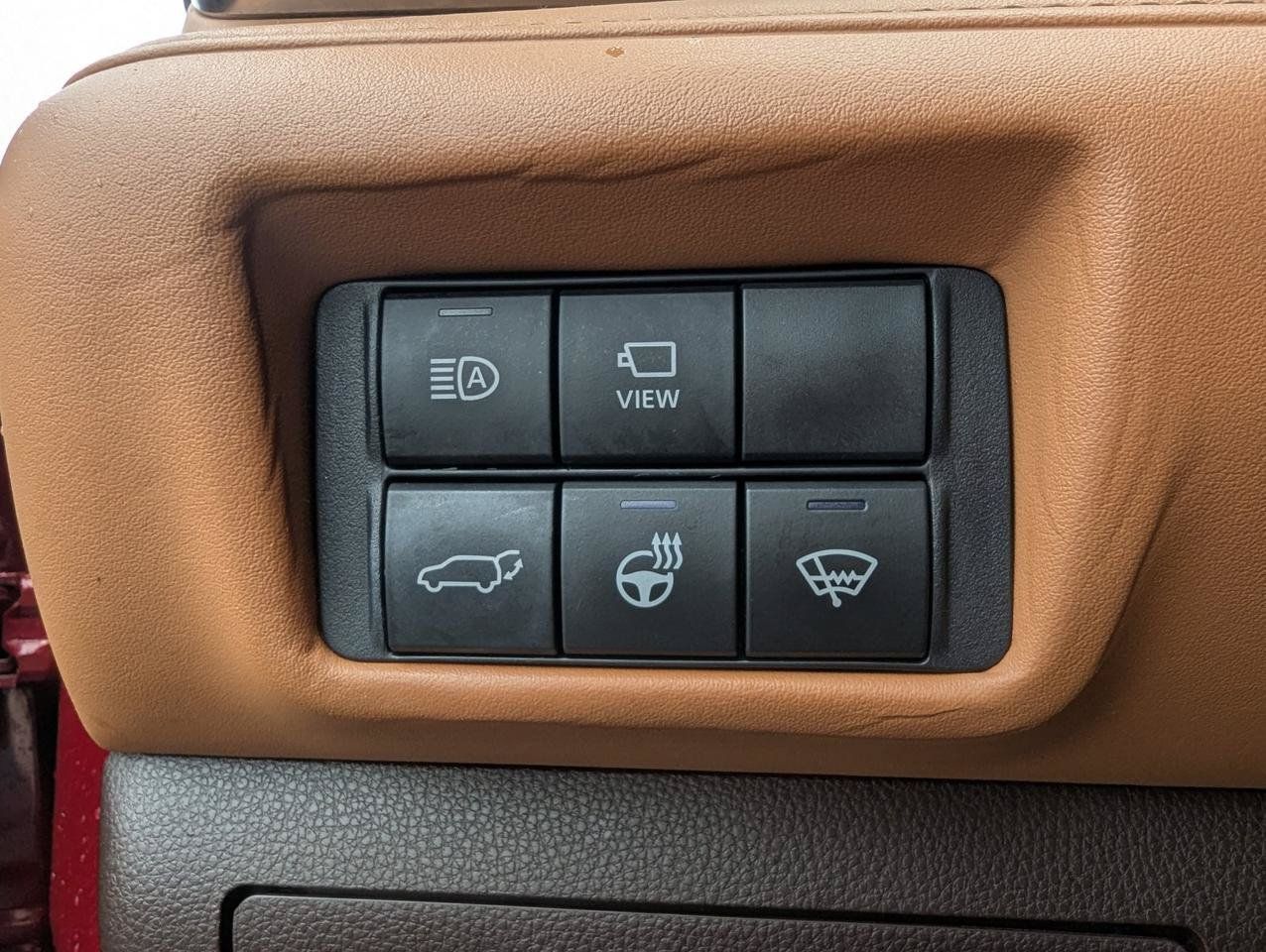 Used 2020 Toyota Highlander Platinum AWD/4WD image 17