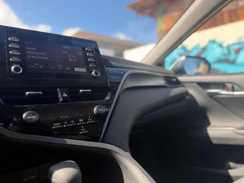 Used 2022 Toyota Camry LE FWD image 17