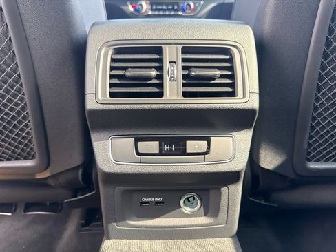 Used 2024 Audi Q5 2.0T Premium Plus w/ Premium Plus Package image 19