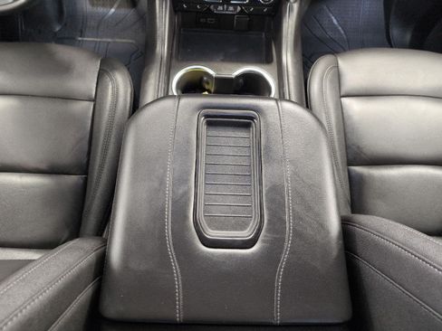 Used 2024 Chevrolet Tahoe Z71 w/ Luxury Package AWD/4WD image 16