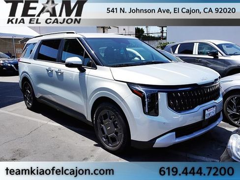 Used 2026 Kia Carnival EX FWD image 1