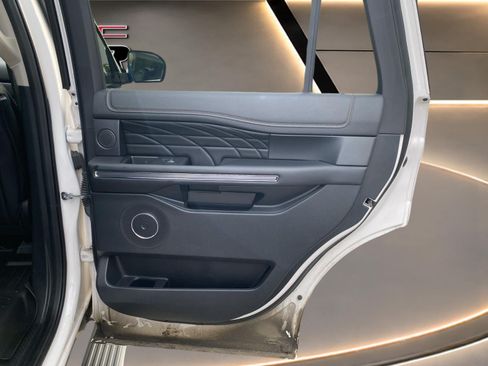 Used 2019 Ford Expedition Platinum AWD/4WD image 35