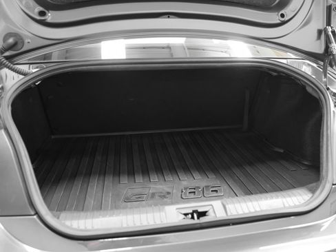 Used 2024 Toyota GR86 Premium RWD image 29