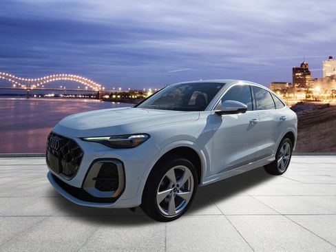 Certified 2025 Audi Q5 Premium Plus w/ Premium Plus image 1