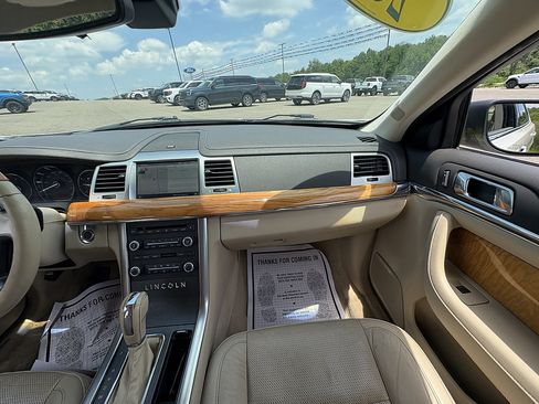 Used 2011 Lincoln MKS w/ 102A Rapid Spec Order Code FWD image 21
