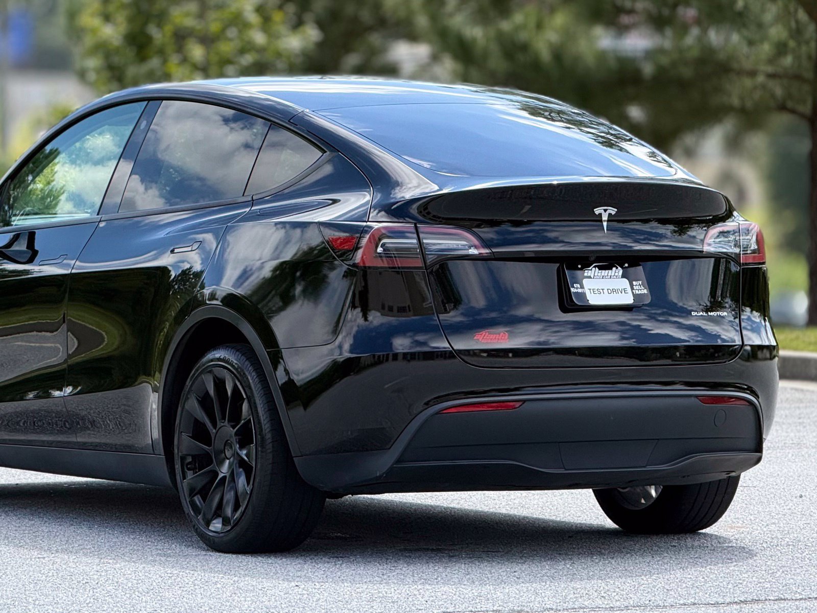 Used 2023 Tesla Model Y Long Range AWD/4WD image 46