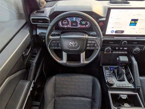 Certified 2025 Toyota 4Runner TRD Off-Road Premium image 17