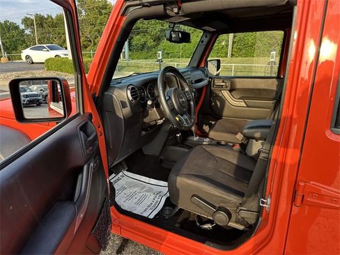 Used 2015 Jeep Wrangler Unlimited Sport w/ Quick Order Package 24S image 26