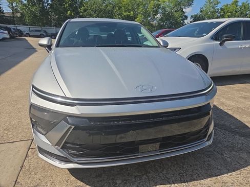 Used 2025 Hyundai Sonata SEL FWD image 7