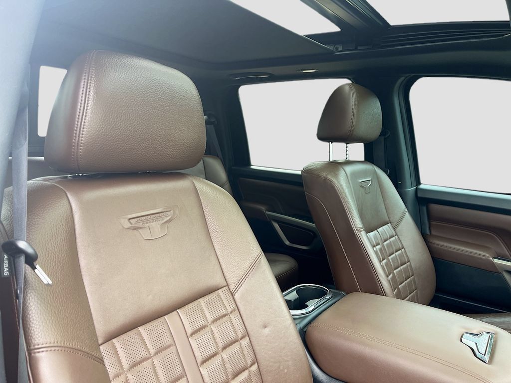 Used 2024 Nissan Titan Platinum Reserve w/ Moonroof Package AWD/4WD image 30