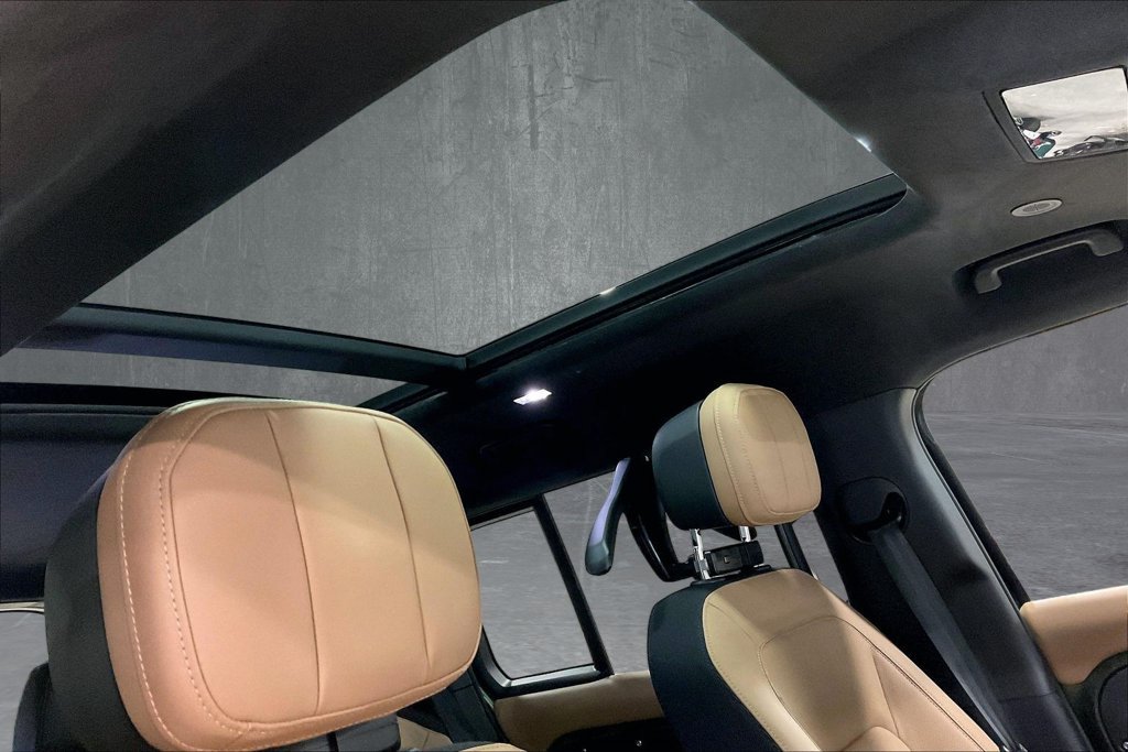 New 2026 Land Rover Defender 110 X AWD/4WD image 11