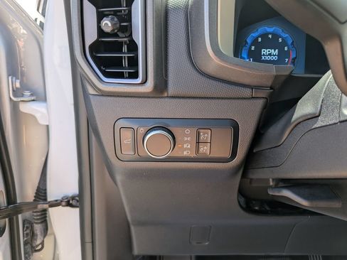 Certified 2025 Ford Bronco Sport Big Bend AWD/4WD image 28