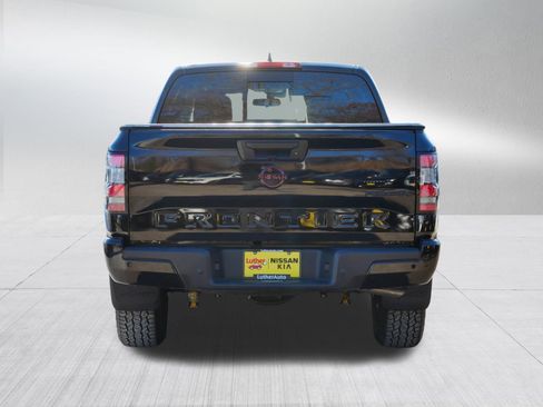 Certified 2024 Nissan Frontier PRO-4X w/ Technology Package image 6