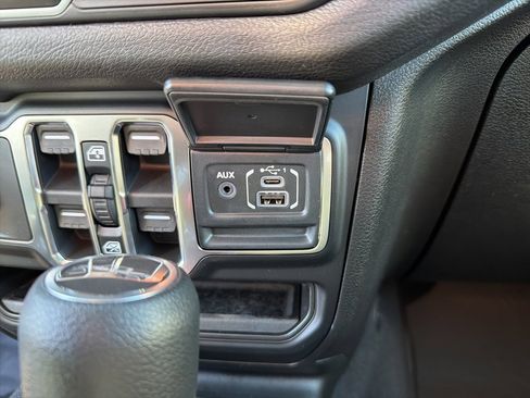 New 2026 Jeep Gladiator Sport image 34