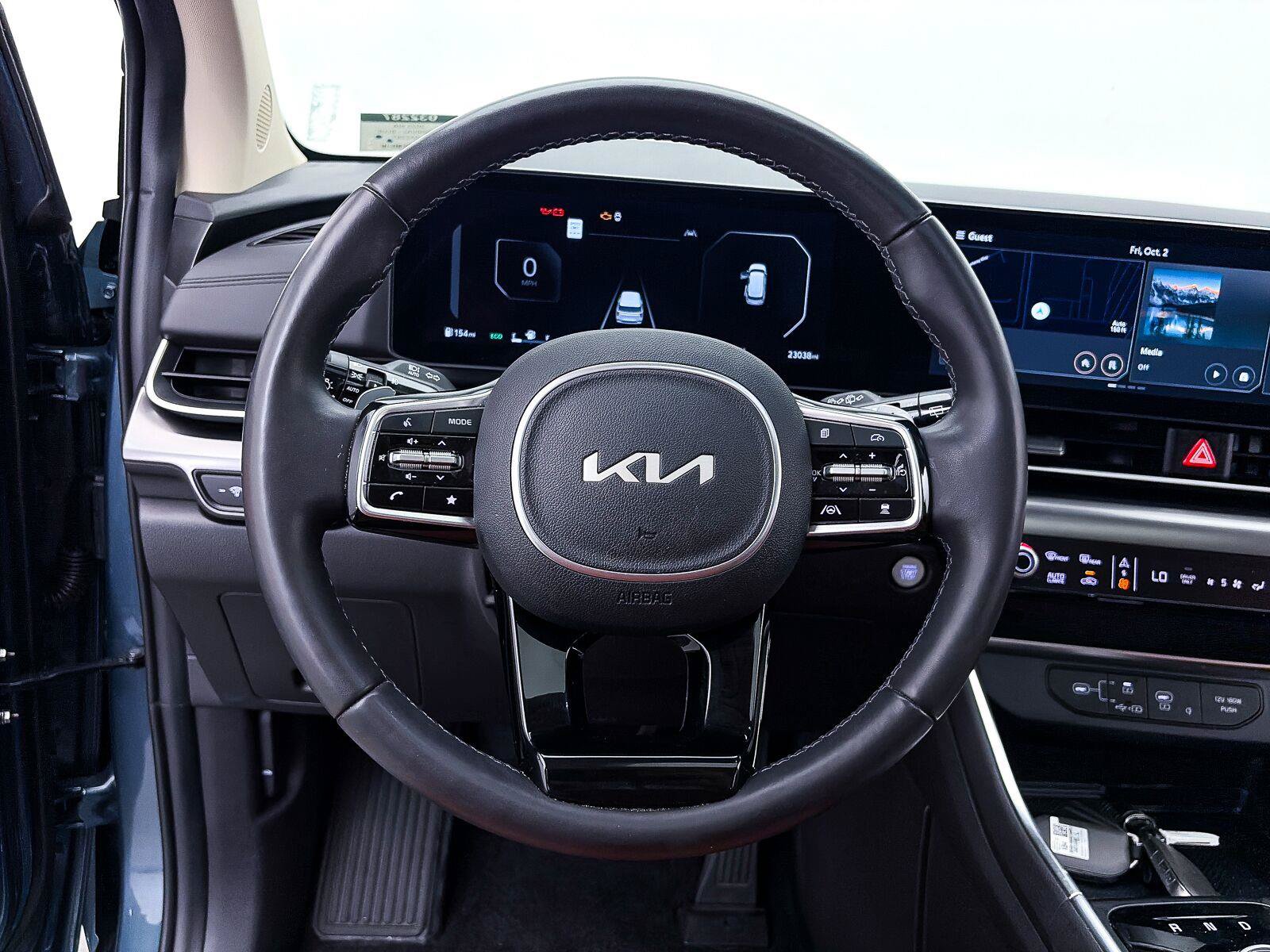 Used 2025 Kia Carnival SX Prestige FWD image 33