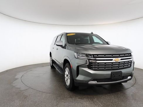 Used 2023 Chevrolet Suburban Premier image 28