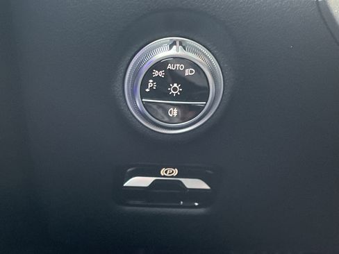 Certified 2024 Mercedes-Benz CLE 300 4MATIC Coupe image 23