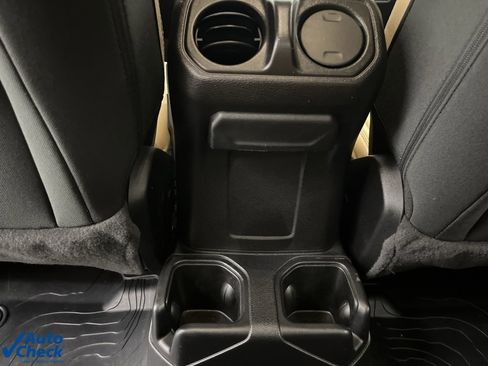 Used 2021 Jeep Gladiator Sport w/ Trailer Tow Package image 23