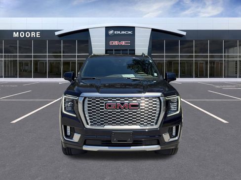 Used 2023 GMC Yukon Denali AWD/4WD image 8