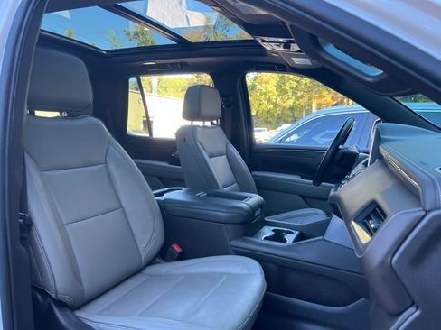 Used 2021 GMC Yukon SLT w/ SLT Premium Package image 40