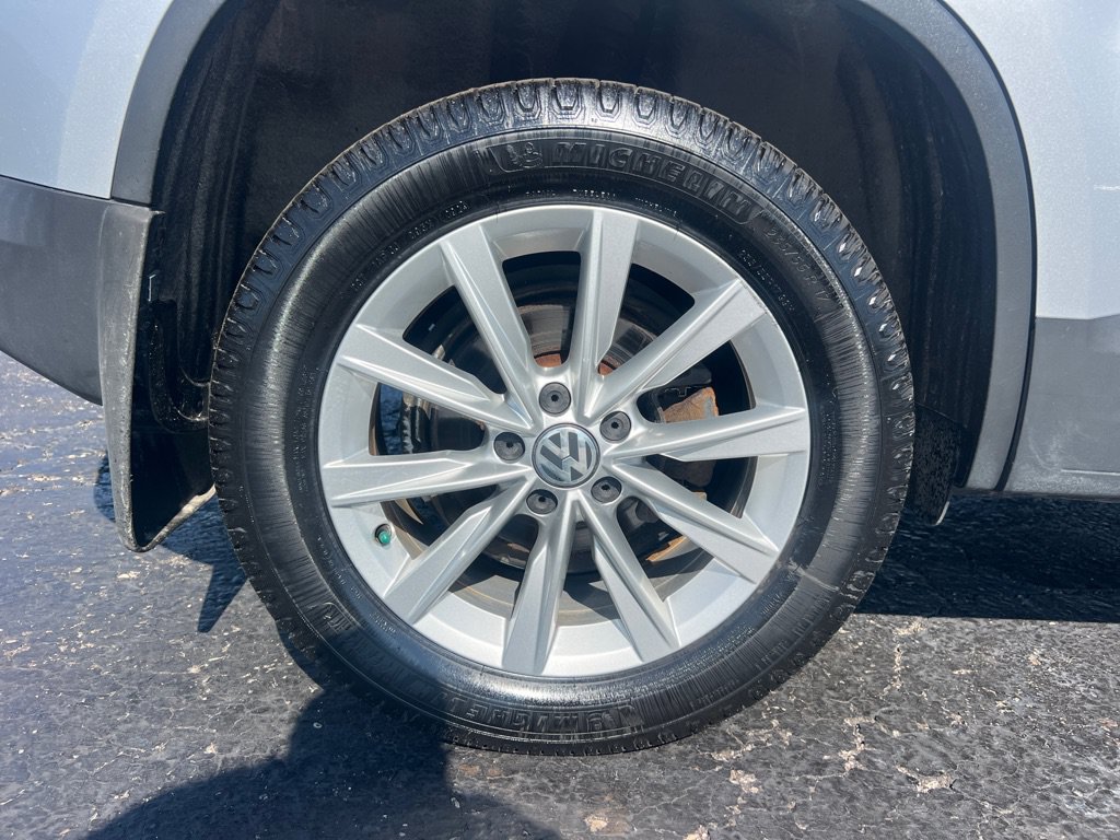 Used 2014 Volkswagen Tiguan S AWD/4WD image 41