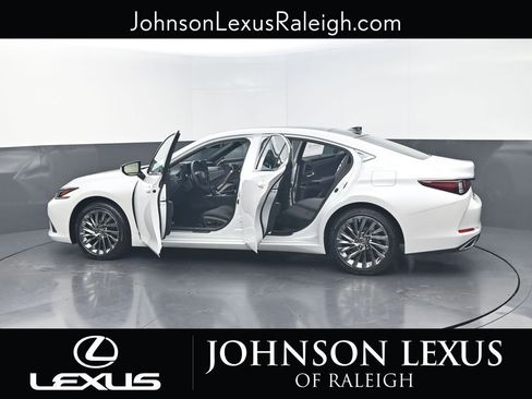 New 2025 Lexus ES 350 Ultra Luxury image 28