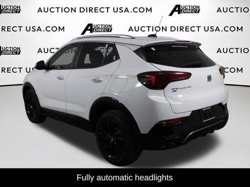 Used 2024 Buick Encore GX Sport Touring image 5