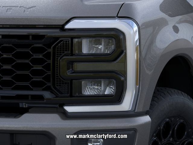 New 2026 Ford F250 XLT w/ XLT Premium Package AWD/4WD image 18