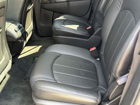 Used 2011 Buick Enclave CXL w/ Trailering Provision Package AWD/4WD image 15