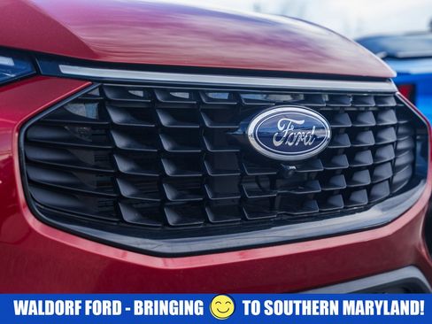 Used 2025 Ford Escape SE w/ PHEV Premium Package image 12