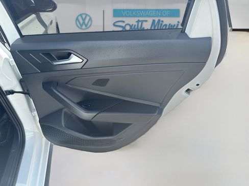 Used 2023 Volkswagen Jetta GLI Autobahn FWD image 29