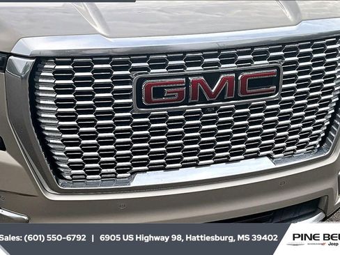 Used 2023 GMC Yukon Denali image 22
