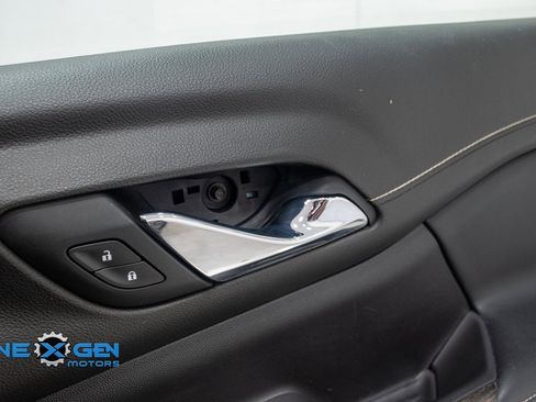 Used 2020 GMC Acadia Denali w/ Denali Ultimate Package image 41