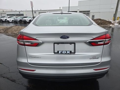 Used 2019 Ford Fusion SE image 6