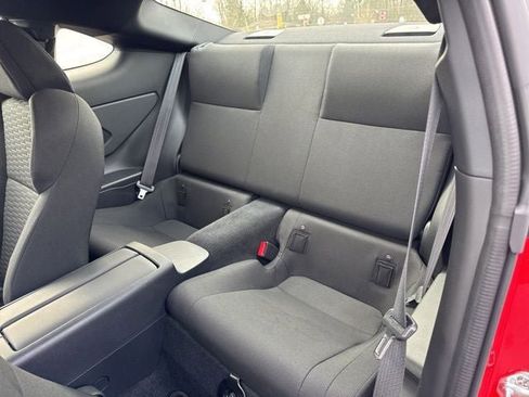 Used 2022 Toyota GR86 w/ ALL Weather Mat Package (TMS) RWD image 17
