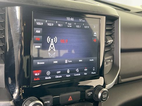 Used 2019 RAM 1500 Big Horn image 15