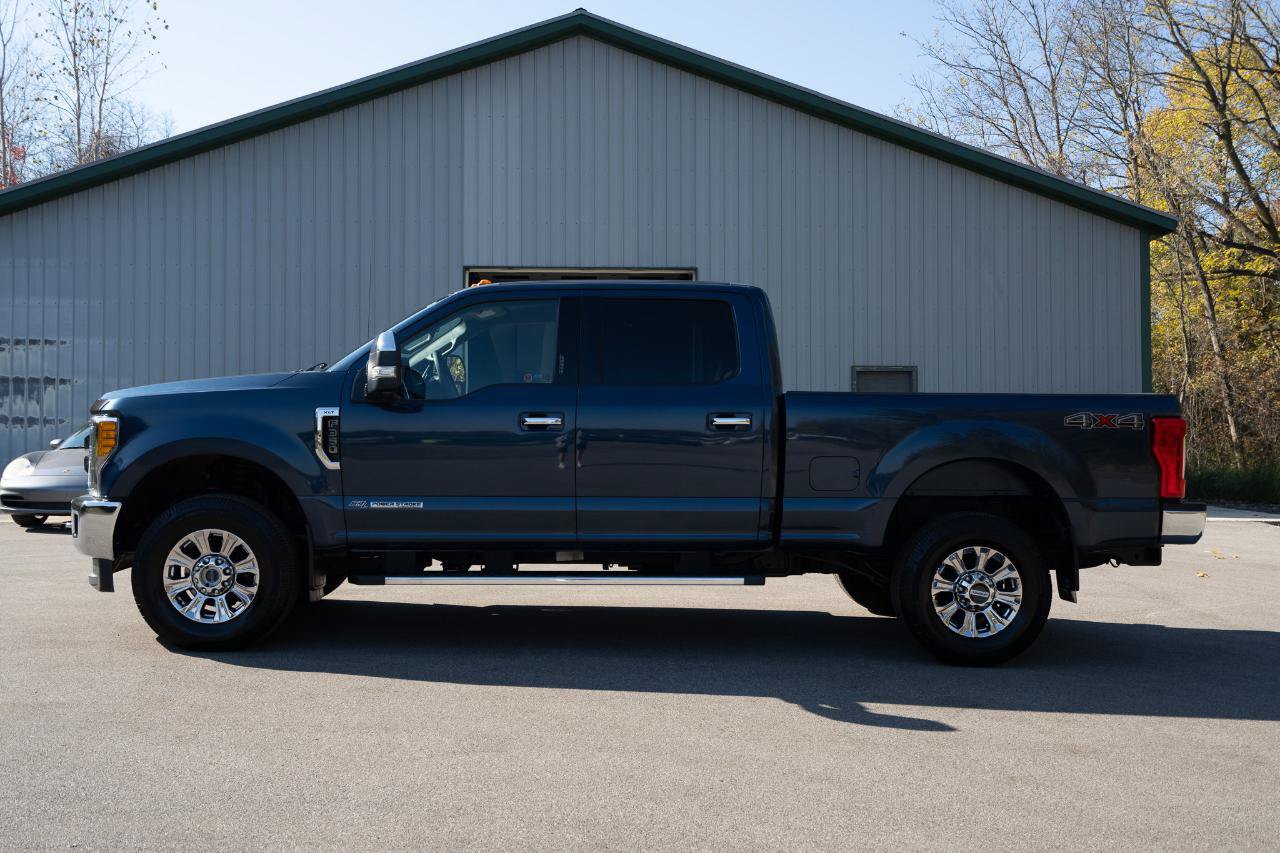 Used 2017 Ford F350 XLT w/ XLT Premium Package AWD/4WD image 6