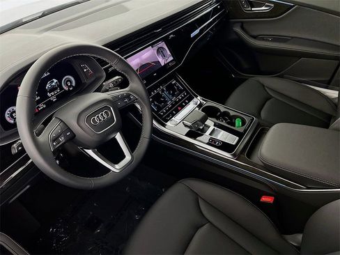 New 2026 Audi Q8 Premium Plus image 9