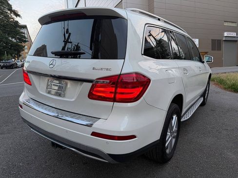 Used 2014 Mercedes-Benz GL 350 BlueTEC 4MATIC image 11