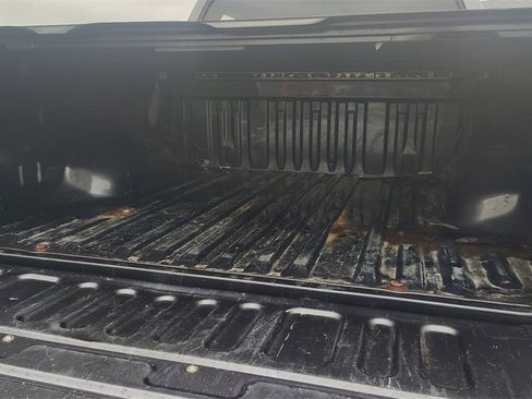 Used 2011 Toyota Tundra 4x4 CrewMax image 32