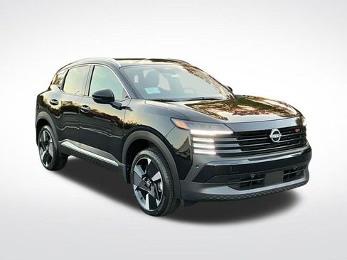 New 2026 Nissan Kicks SR image 9