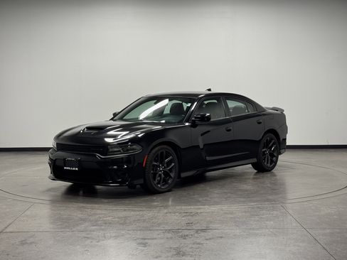 Used 2021 Dodge Charger R/T w/ Plus Group image 4